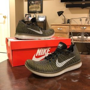 Nike Free Run Flynit